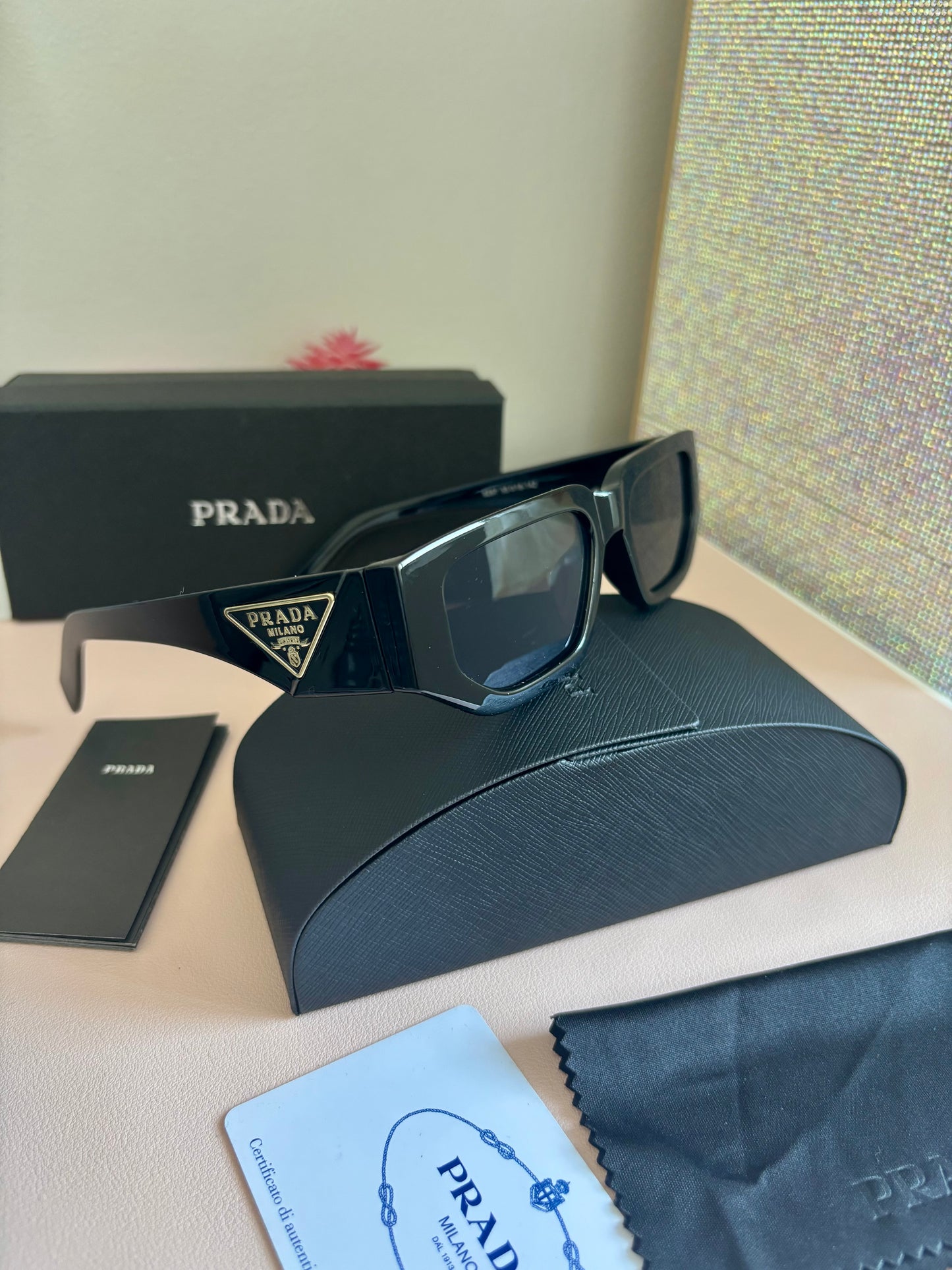 Gafas sol Prada negro clásico