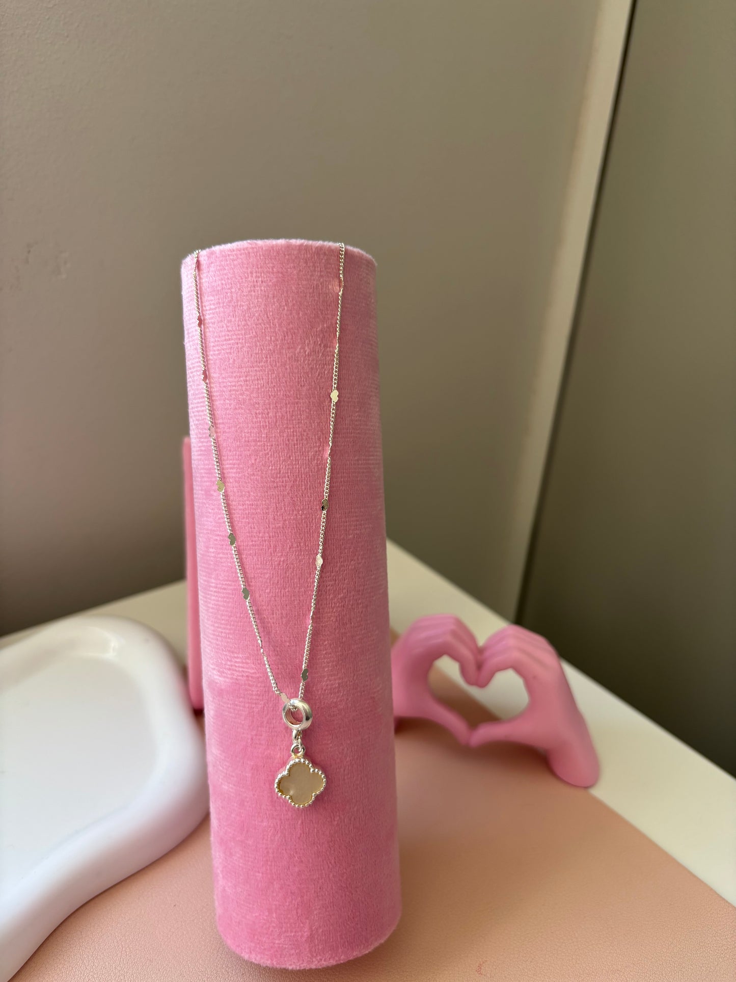 Collar trebol