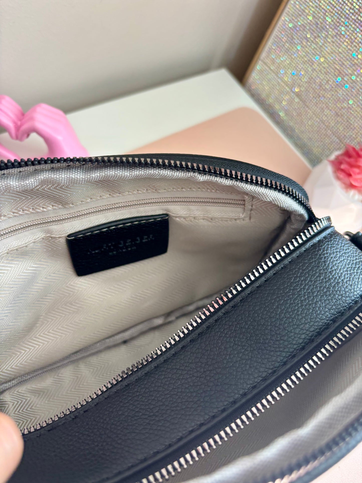 Bandolera kurt geiger negro