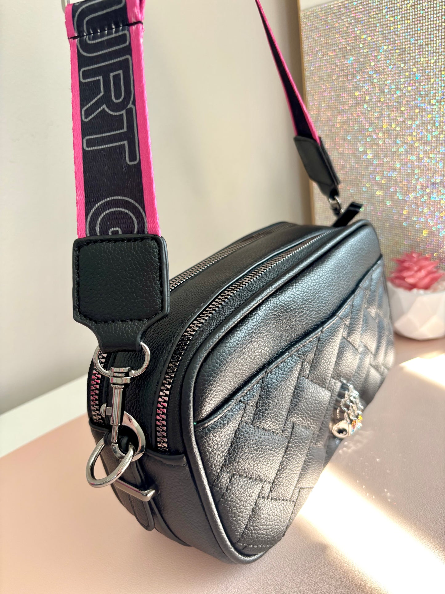 Bandolera kurt geiger negro
