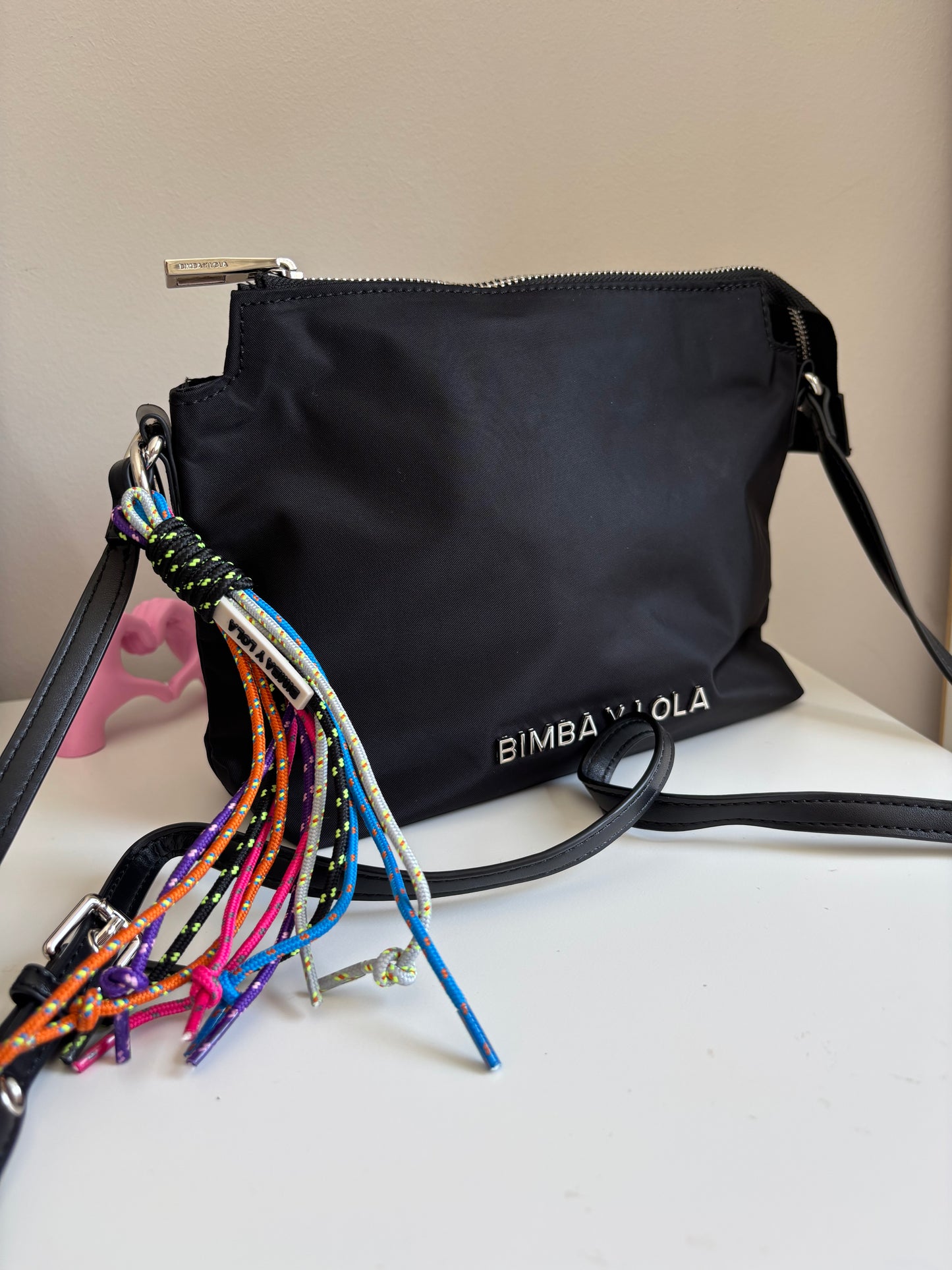 Cartera ByL llavero multicolor