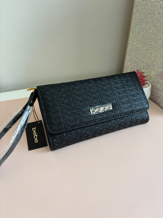 Billetera marca BEBÉ color negro