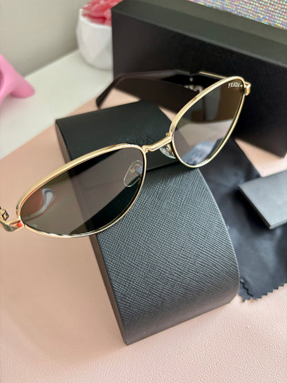 Gafas Prada color negro