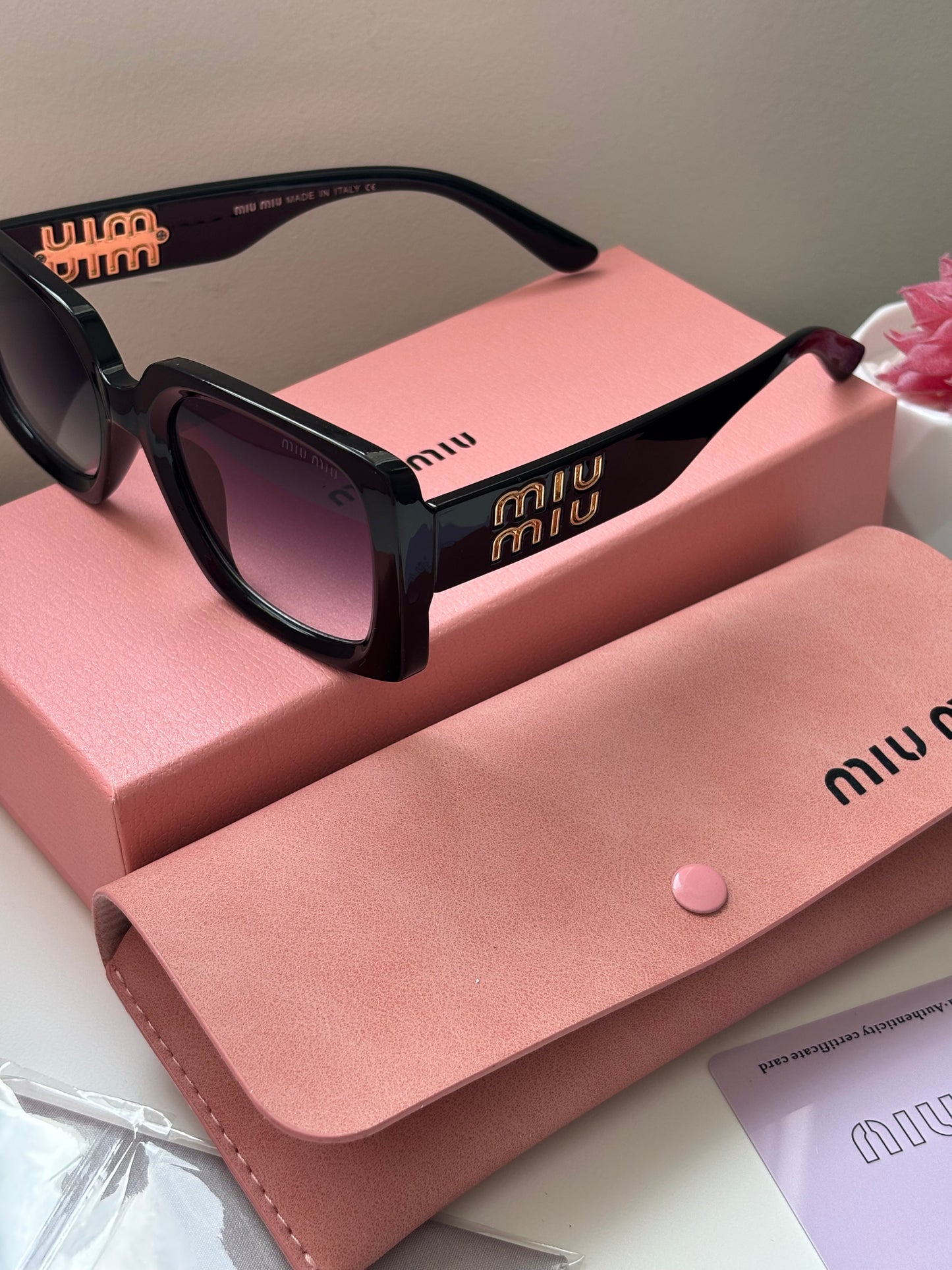 Gafas miu negro grandes