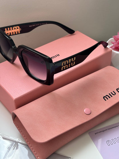 Gafas miu negro grandes