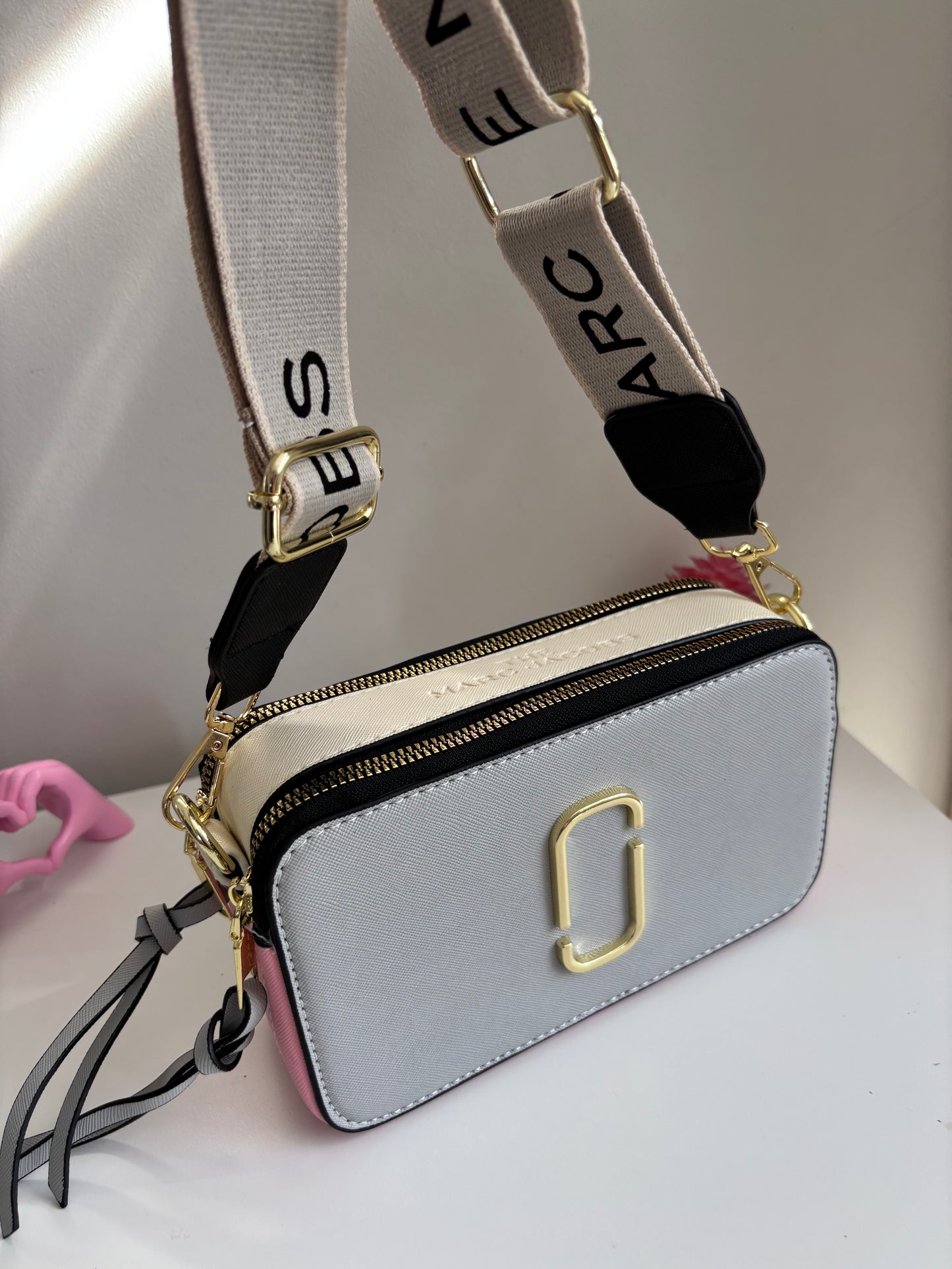 Bandolera gris MJ