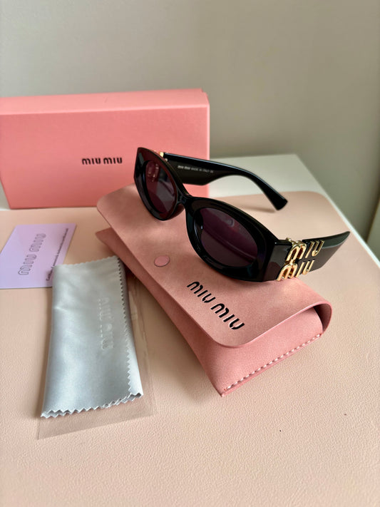 Gafas negra ovaladas miu